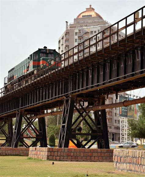 Black Bridge | A brief history of victory bridge in Ahvaz