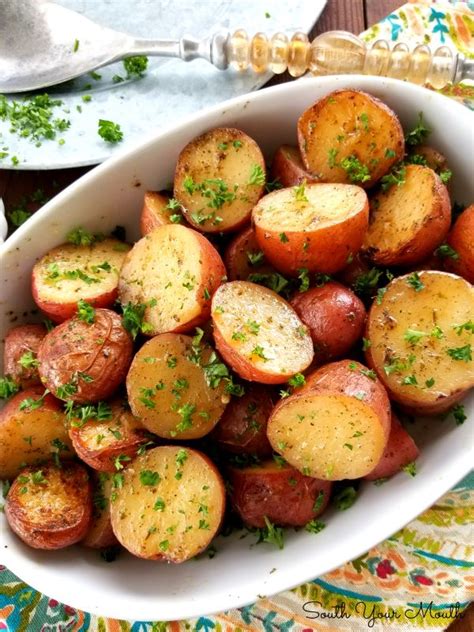 Slow Cooker Ranch Roasted Potatoes | Super easy crock pot recipe for new potatoes using ranch ...