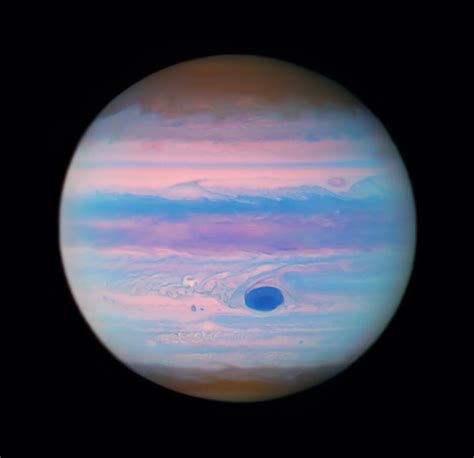 Hubble Space Telescope Captures Ultraviolet Image of Jupiter | Sci.News