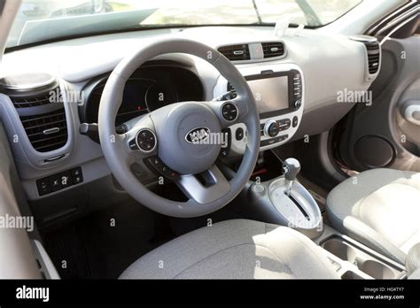 2016 Kia Soul electric vehicle interior - USA Stock Photo - Alamy