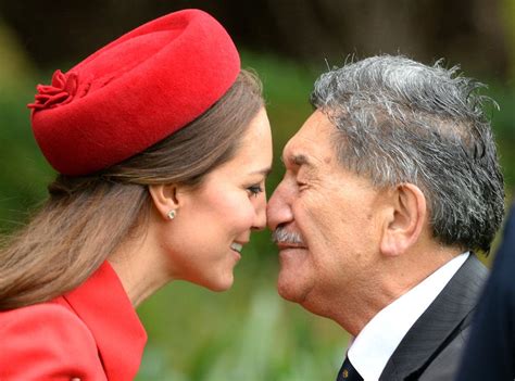 Nose kiss, anyone? How the Gulf Arab greeting has evolved | Al Arabiya English