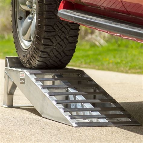 Heavy Duty Aluminum Truck Service Ramps - 7,000 lbs. Capacity | Discount Ramps