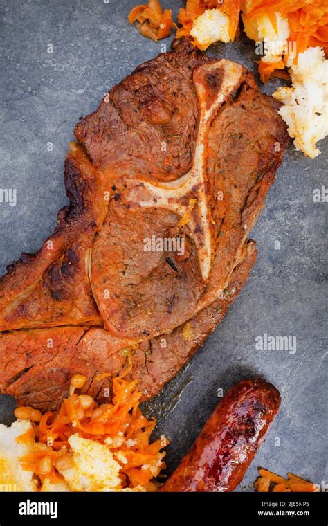 Shisa nyama hi-res stock photography and images - Alamy