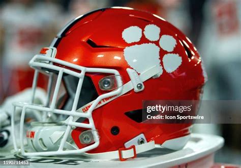 Clemson Tigers Helmet Photos and Premium High Res Pictures - Getty Images