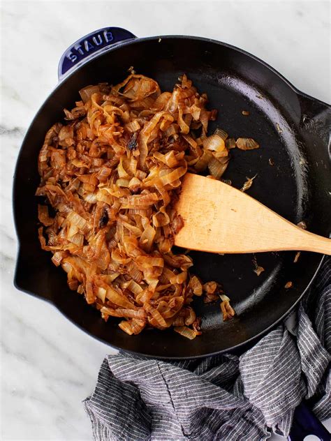 Caramelized Onions Recipe - Love and Lemons