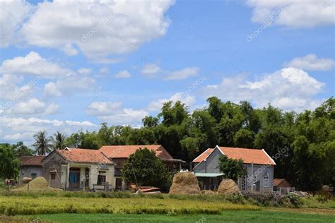 rural village in Vietnam countryside — Stock Photo © tienduc #120327594