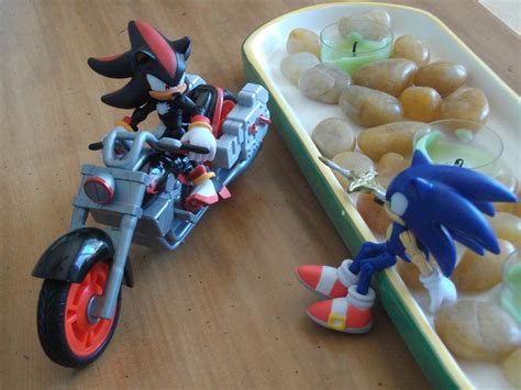 Sonic Meets Shadow by shadow1alphalite on DeviantArt