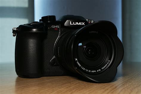 Panasonic LUMIX GH5S Review: A Great Camera for Low-Light 4K Videos