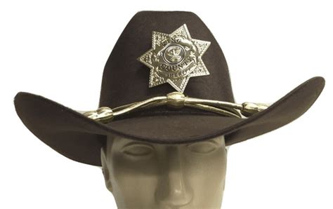 rick grimes sheriff hat 1 usa 635x400 - Zombie Pit