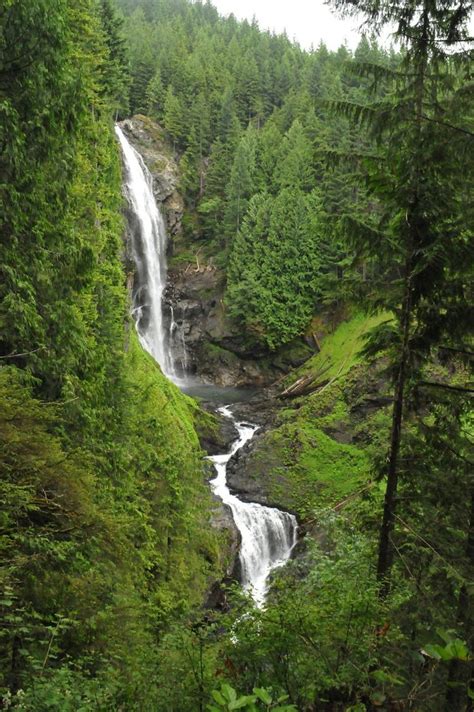 9 Kid-Friendly Waterfall Hikes for Seattle-Area Families | Waterfall ...