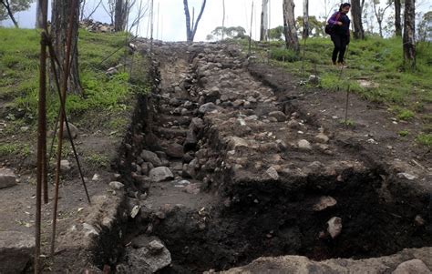 In Mexico, the ruins of an ancient pyramid are found