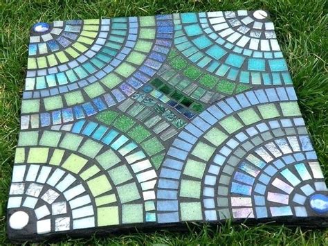 Pin by Sam on Mozaiek | Free mosaic patterns, Mosaic art, Mosaic garden