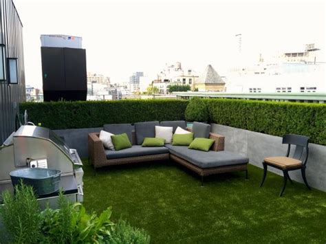 Artificial Grass Design Options | HGTV