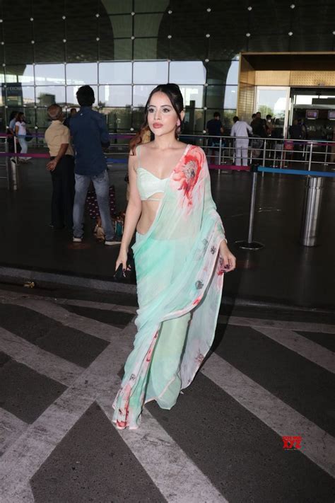 Actress Urfi Javed Spotted At Airport Departure - Gallery - Social News ...