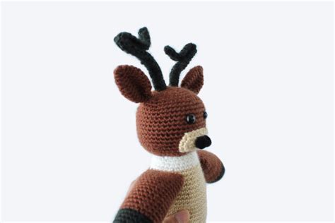 Comet the Reindeer Plush - Crochet Pattern – The Blue Elephants