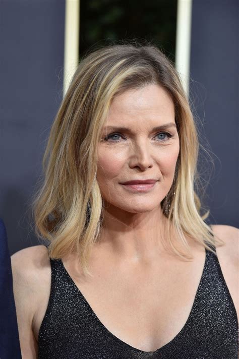 Michelle Pfeiffer – 2020 Golden Globe Awards • CelebMafia