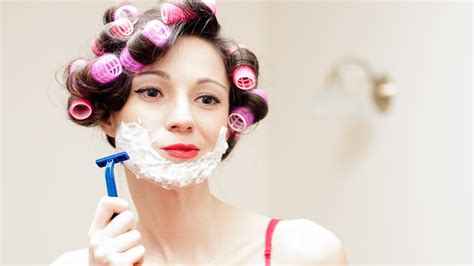 Easy and Convenient Facial Shaving Tips for Women - Faiza Beauty Cream