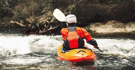 Wetsuit vs Drysuit For Kayaking: Cold Water Immersion