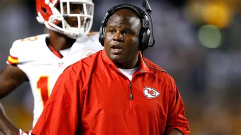 Falcons reportedly interviewing Eric Bieniemy for head coach