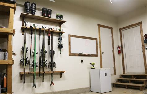 DIY Ski Rack Project with Free Plans