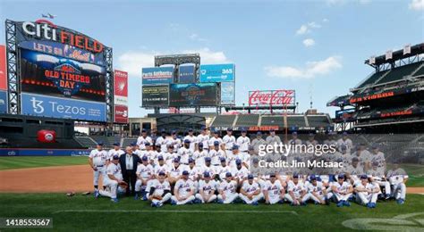 Former New York Mets Photos and Premium High Res Pictures - Getty Images