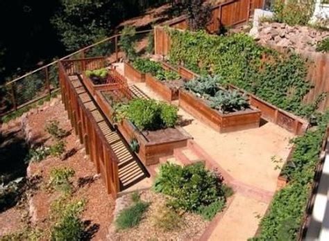 32 Popular Terraced Landscaping Slope Yard Design Ideas - MAGZHOUSE