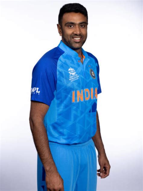 Ravichandran Ashwin Biography - Indian Hot Deal