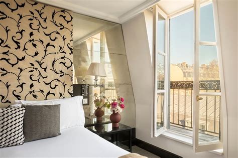 Best 5 star hotel in Paris - Top luxury hotel Paris | Castille Paris