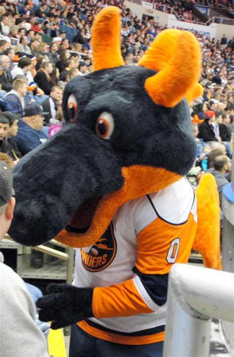 Sparky the Dragon (New York Islanders) | SportsMascots Wikia | FANDOM ...