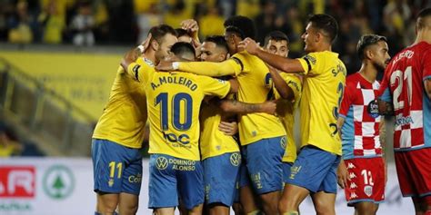 Inaudito: 15 jugadores de UD Las Palmas pierden el avión