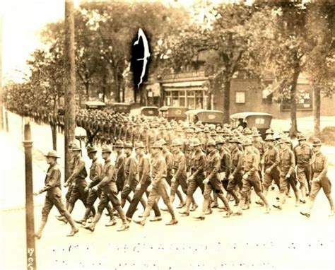 RPPC WWI ERA Army Soldiers Marching in Parade Formation Down Street Seattle? $17.95 - PicClick