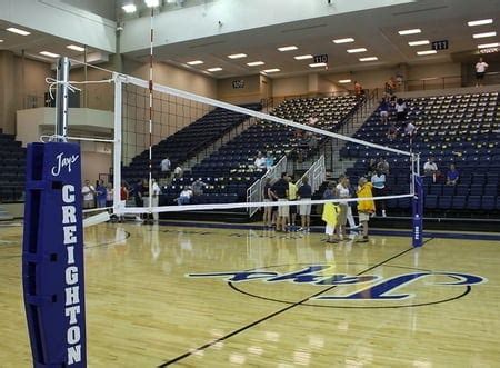 How To Set Up a Volleyball Net – Better At Volleyball