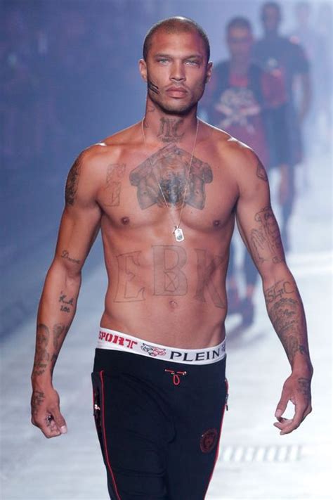 Hot Felon Jeremy Meeks and His Shirtless Body Are On the Runway Again - Jeremy Meeks Milan ...