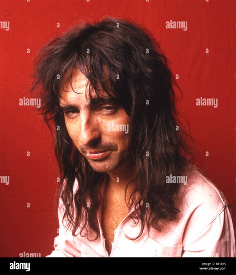 ALICE COOPER - US rock musician about 1978 Stock Photo - Alamy