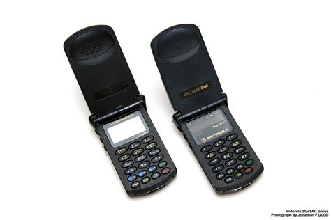 Motorola StarTAC Flip Phone | jcferber204 | Flickr