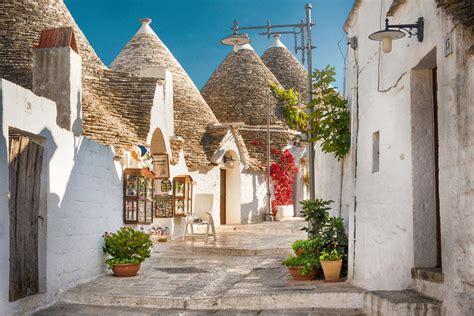 The "trulli" face of Puglia: Alberobello | Untravelled Paths