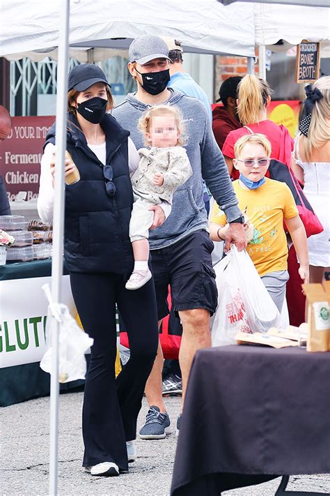 Chris Pratt Takes Kids To Farmers Market With Katherine Schwarzenegger ...