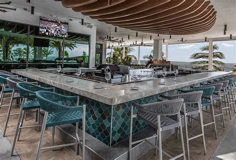 Oceanic Pompano Beach | Restaurant seating, Outdoor furniture sets ...