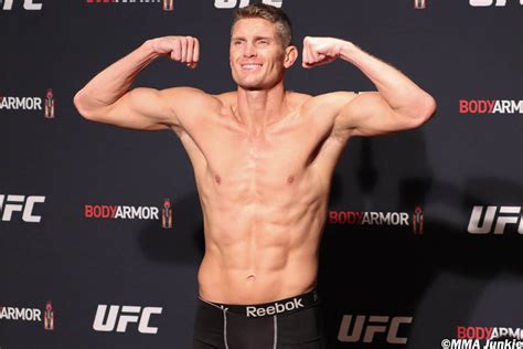 stephen-thompson-ufc-244-official-weigh-ins | MMA Junkie