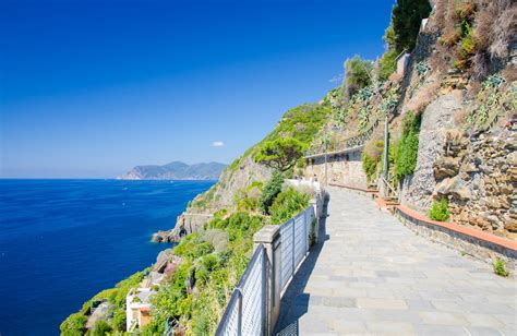 Insider's Guide to Riomaggiore, Italy | Celebrity Cruises