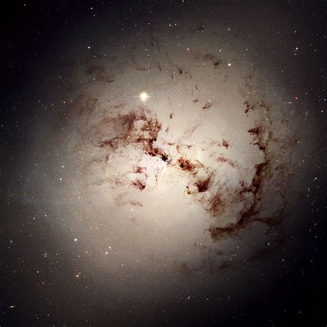 Jean-Baptiste Faure: Giant Elliptical Galaxy NGC 1316 brilliantly portrayed by Hubble!