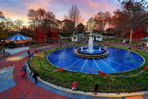 Franklin Square is one of the very best things to do in Philadelphia