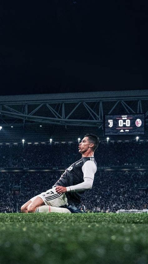 Top 75 Cristiano Ronaldo Wallpapers [ 4k + HD ]