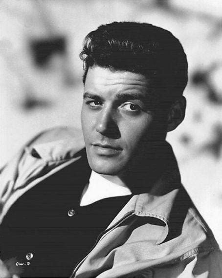 Disney Actor, Guy Williams - Disney Photo (37208299) - Fanpop