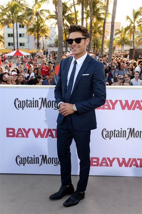 Zac Efron makes a stylish turn at Baywatch premiere