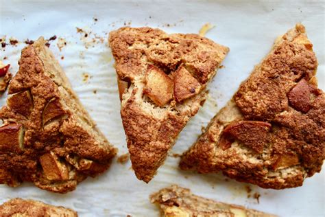 Healthy Apple Cinnamon Scones (vegan, oil-free) - Nuts About Greens