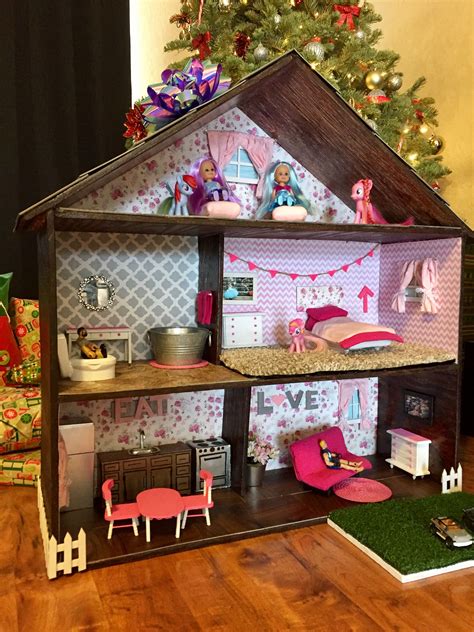 Homemade DIY dollhouse. Under $40 Home Depot samples!! Furniture; Cardboard, hot glue popsicle ...