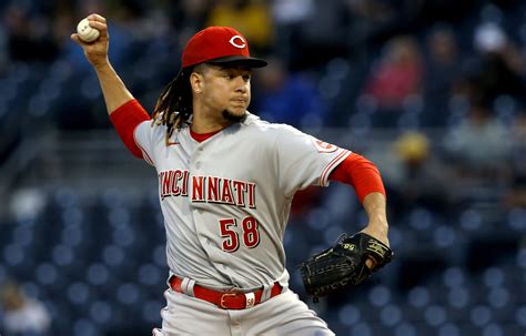 Luis Castillo trade scenarios: 3 best fits for Cincinnati Reds' ace