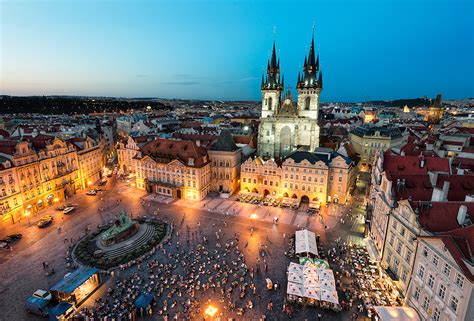 Prague City Most Popular Destination with Attractive Night Life - Gets Ready