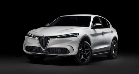 Alfa Romeo Stelvio 2021: prezzi, interni e motori del restyling